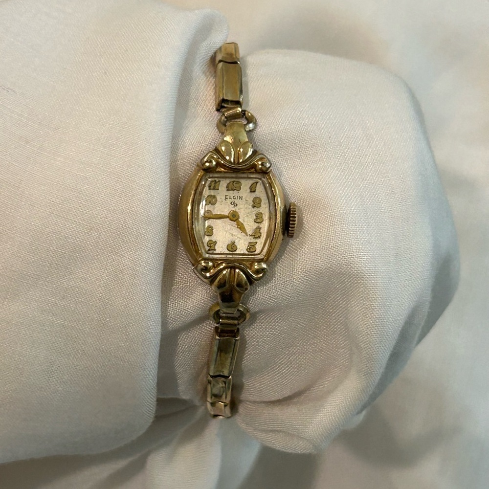 ELGIN Vintage Gold Plate Bezel Ladies Watch gold fill stretchBand NONTESTED